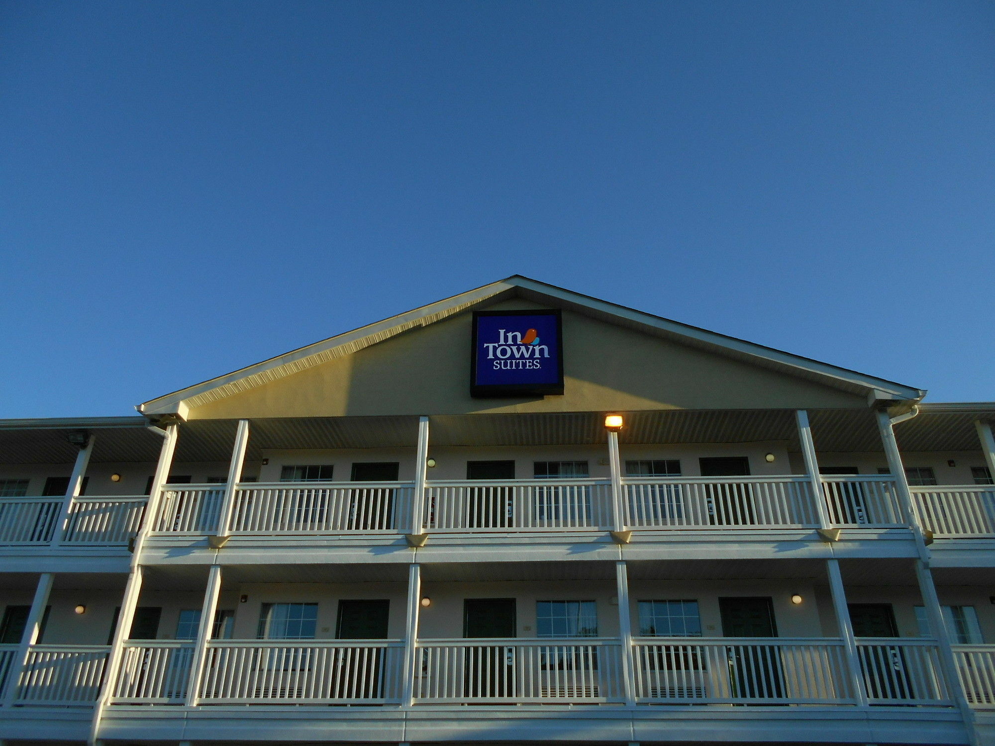 Sun Suites Of Chesapeake Kültér fotó